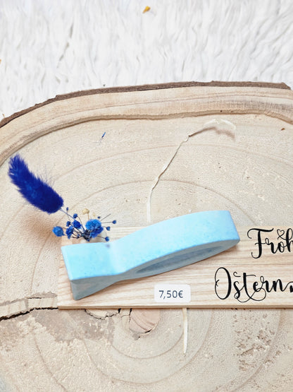 Brettchen mit kleinem Fisch